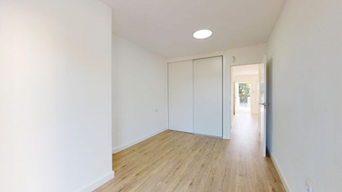 Image No.23-2 Bed Apartment for sale