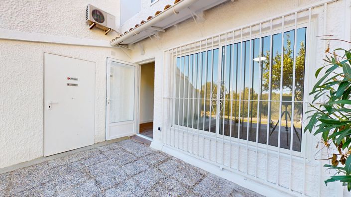 Image No.27-2 Bed Apartment for sale