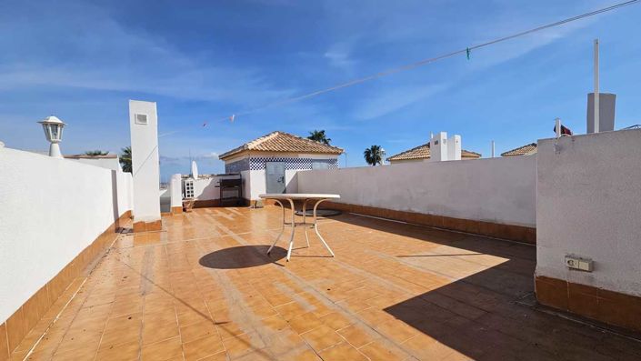 Image No.16-2 Bed Apartment for sale