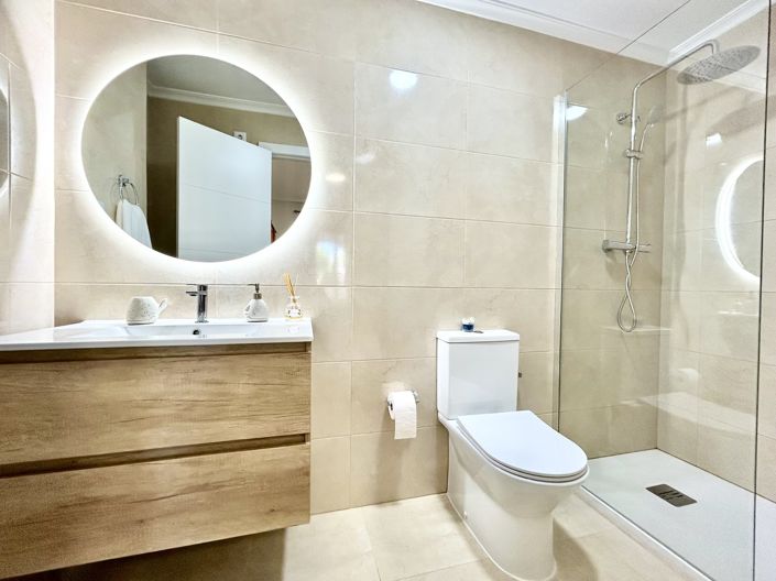 Image No.15-2 Bed Apartment for sale