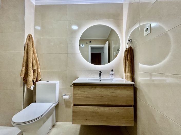 Image No.20-2 Bed Apartment for sale