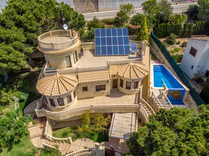 Image No.3-Villa de 4 chambres à vendre à Orihuela Costa