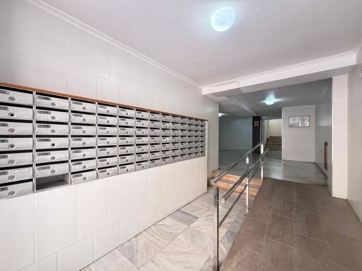 Image No.38-1 Bed Apartment for sale