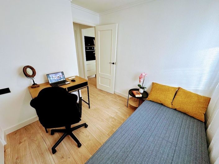 Image No.24-2 Bed Apartment for sale