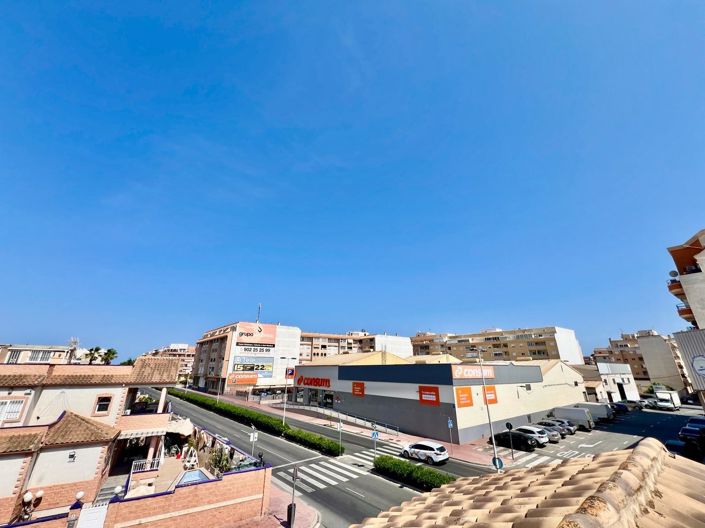 Image No.32-2 Bed Apartment for sale
