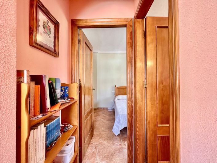 Image No.40-2 Bed Apartment for sale