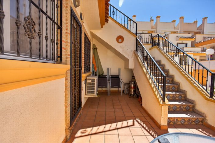 Image No.15-2 Bed Villa for sale