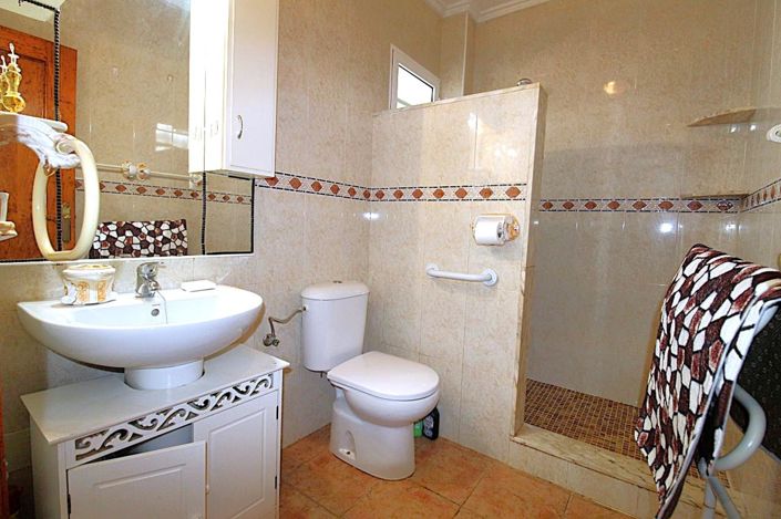 Image No.24-3 Bed Villa for sale