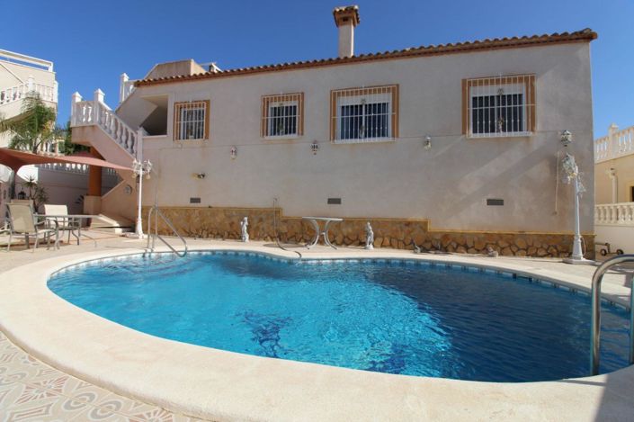 Image No.43-3 Bed Villa for sale