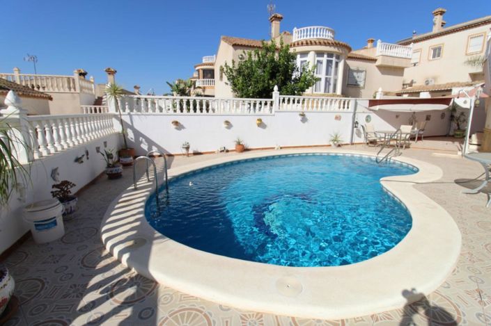 Image No.45-3 Bed Villa for sale