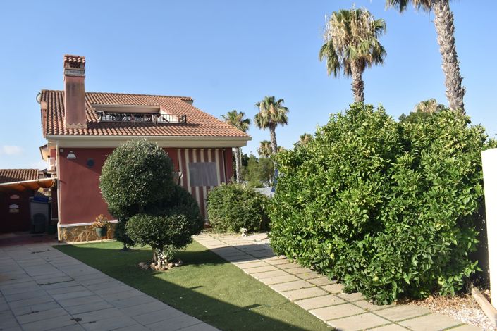 Image No.7-3 Bed Villa for sale