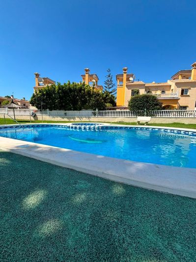 Image No.33-2 Bed Villa for sale