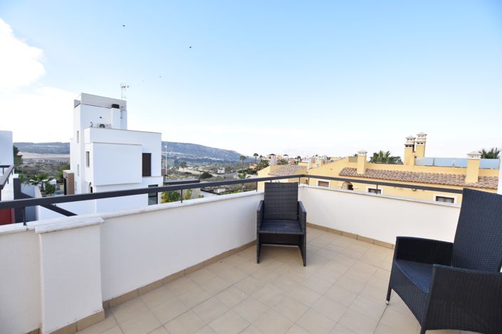 Image No.25-3 Bed Villa for sale
