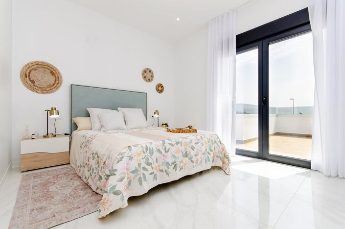 Image No.27-3 Bed Villa for sale