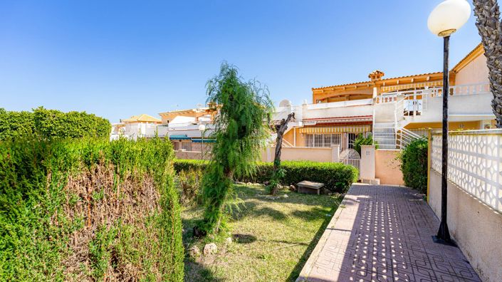 Image No.11-2 Bed Townhouse for sale