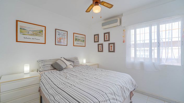 Image No.17-2 Bed Townhouse for sale