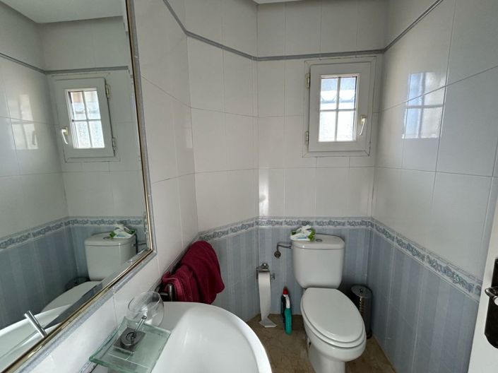Image No.11-3 Bed House for sale