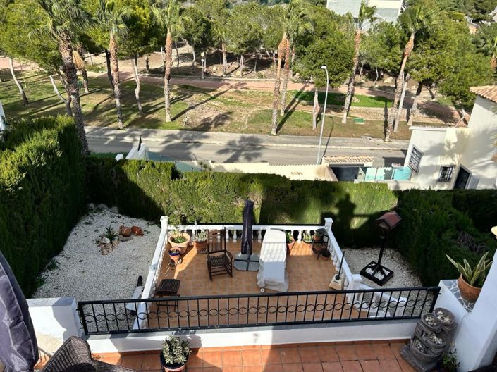 Image No.20-3 Bed House for sale