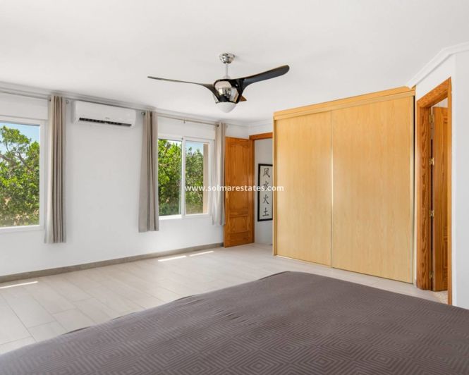 Image No.27-4 Bed Villa for sale