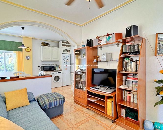 Image No.8-Appartement de 2 chambres à vendre à La Zenia