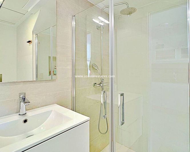 Image No.23-3 Bed Townhouse for sale
