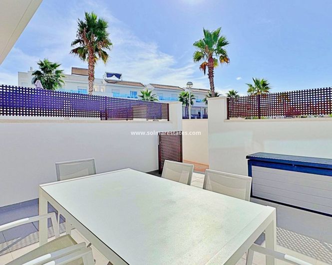 Image No.5-3 Bed Townhouse for sale