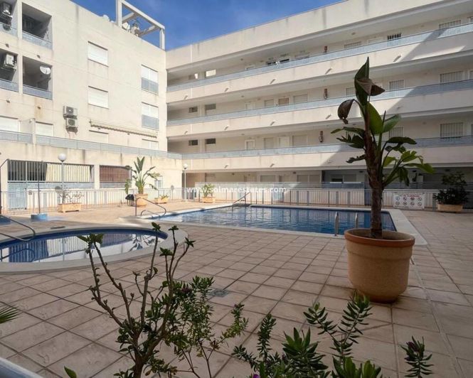 Image No.25-2 Bed Apartment for sale