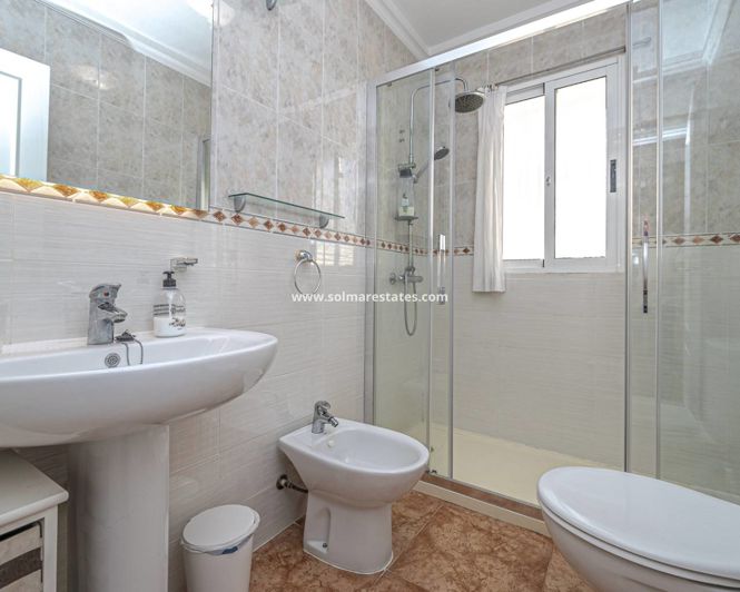 Image No.21-Quad de 3 chambres à vendre à Cabo Roig