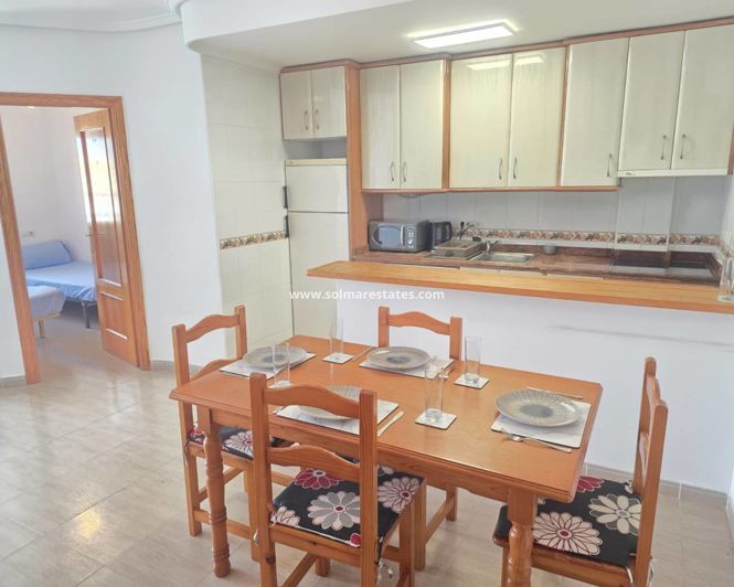 Image No.3-Appartement de 2 chambres à vendre à Villamartin