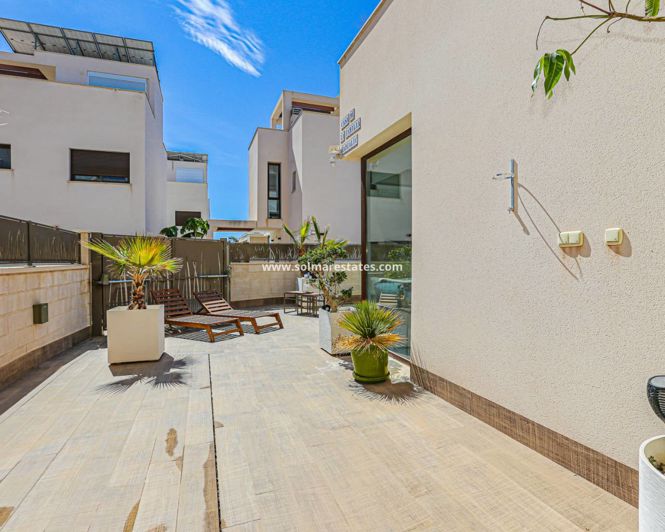 Image No.45-3 Bed Villa for sale