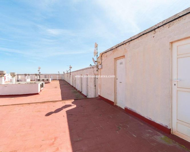 Image No.28-2 Bed Apartment for sale