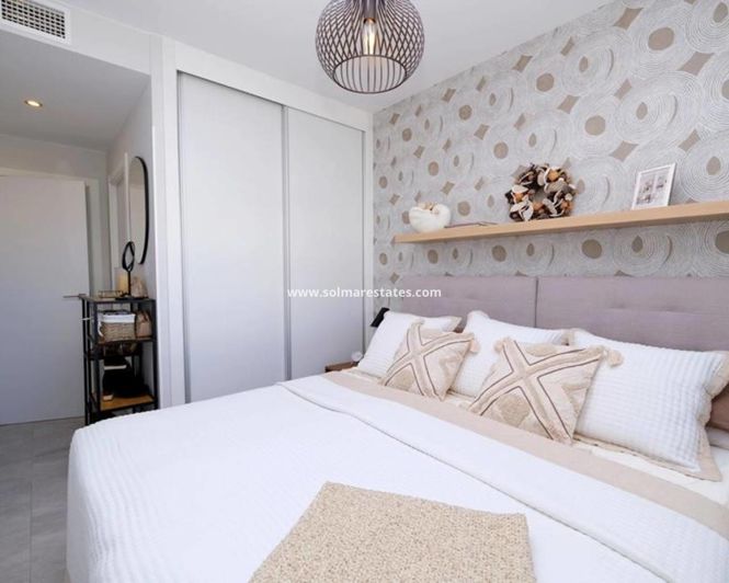 Image No.4-2 Bed Apartment for sale
