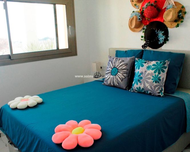 Image No.12-2 Bed Apartment for sale