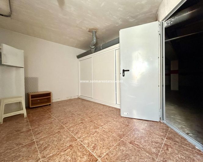 Image No.20-3 Bed Townhouse for sale