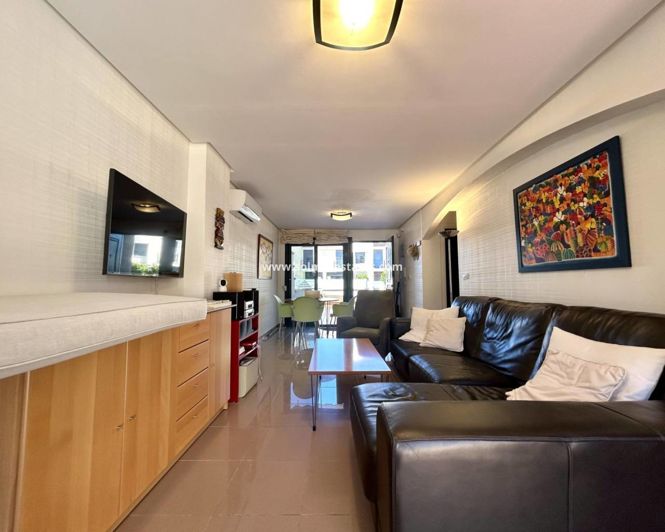 Image No.5-3 Bed Townhouse for sale