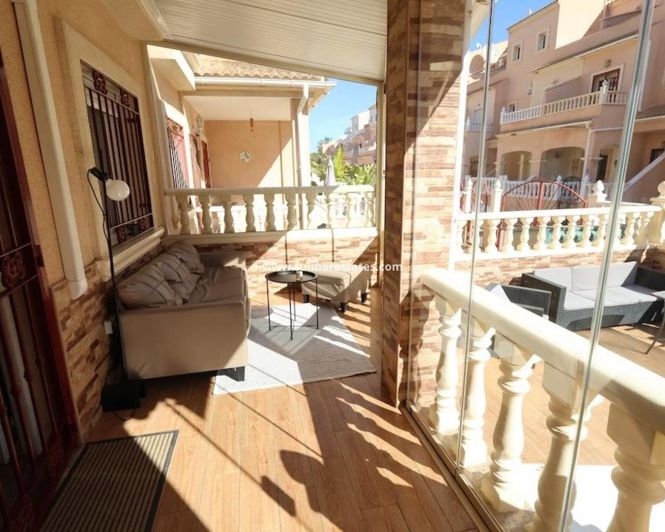 Image No.3-3 Bed Townhouse for sale