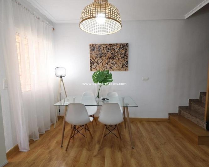 Image No.9-3 Bed Townhouse for sale