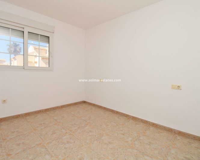 Image No.12-Quad de 2 chambres à vendre à Playa Flamenca