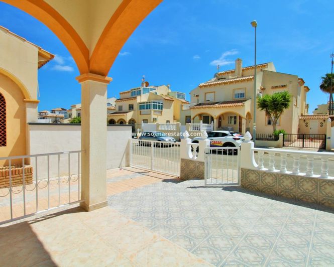 Image No.19-Quad de 2 chambres à vendre à Playa Flamenca