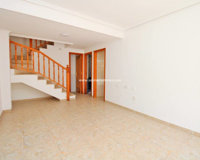 Image No.5-Quad de 2 chambres à vendre à Playa Flamenca
