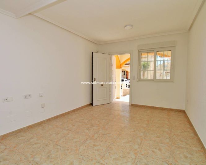 Image No.7-Quad de 2 chambres à vendre à Playa Flamenca
