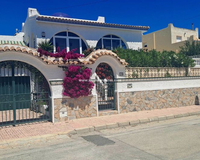 Image No.3-Villa de 3 chambres à vendre à Villamartin