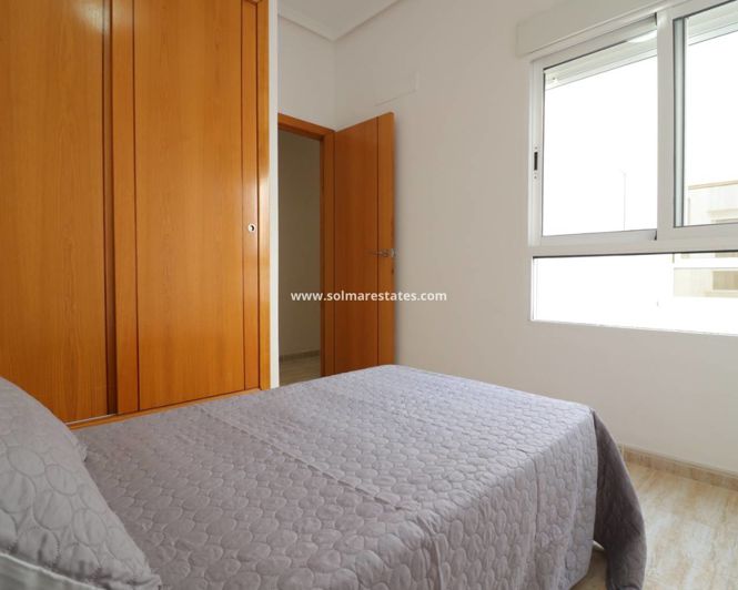 Image No.11-Appartement de 2 chambres à vendre à Almoradí