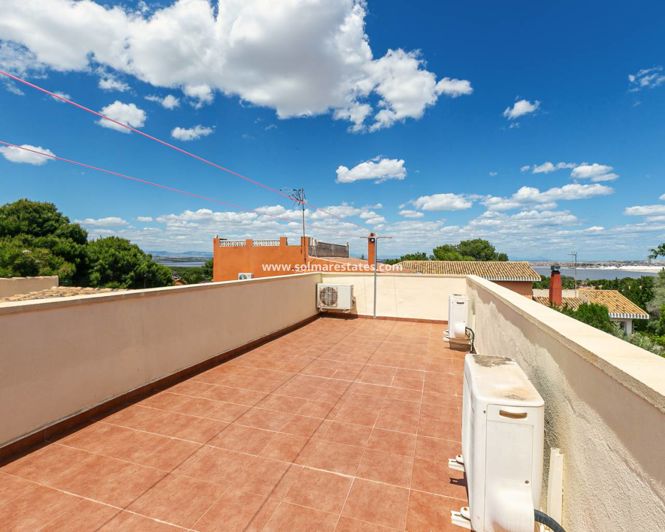 Image No.4-3 Bed House for sale