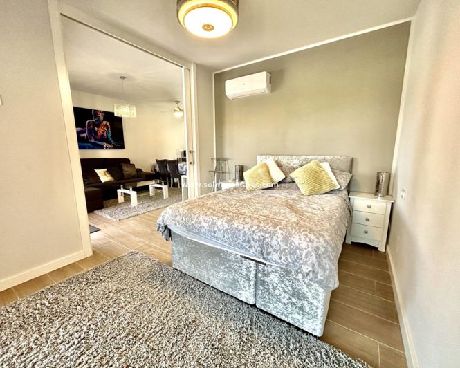Image No.17-2 Bed Apartment for sale