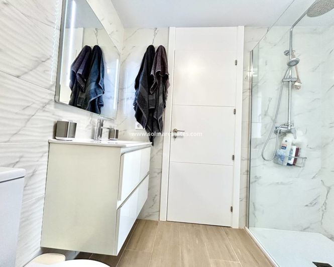 Image No.20-2 Bed Apartment for sale