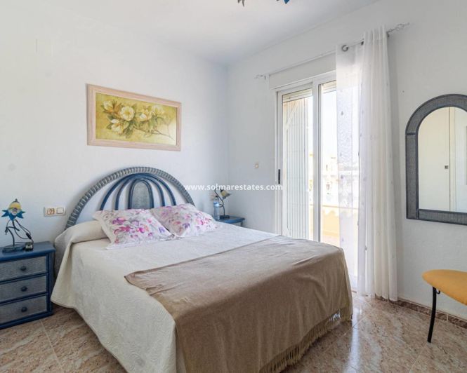 Image No.26-2 Bed House for sale