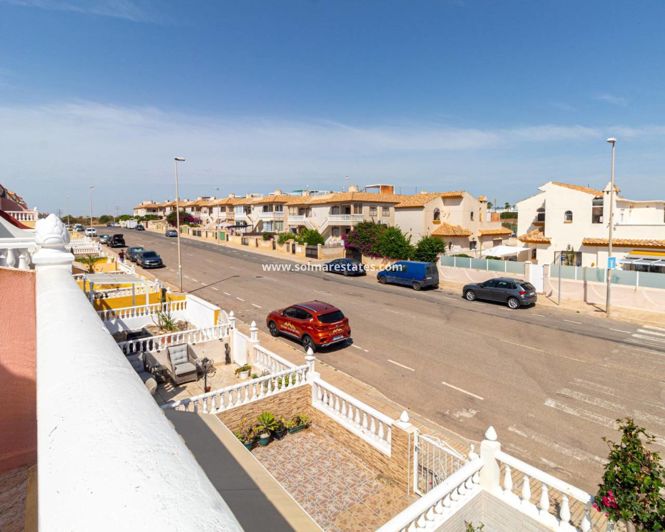 Image No.35-2 Bed House for sale