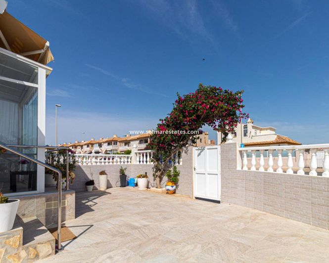 Image No.9-2 Bed House for sale
