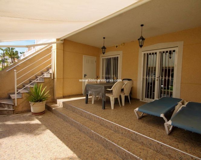 Image No.10-4 Bed Townhouse for sale